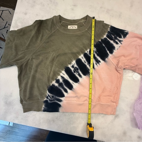 Electric & Rose Sweatshirt - Picture 6 of 6